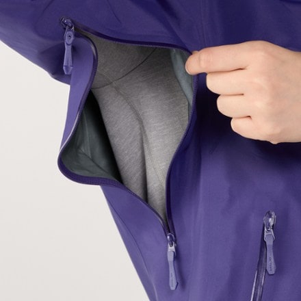 Arc'teryx Beta SL Jacket - Women's 4