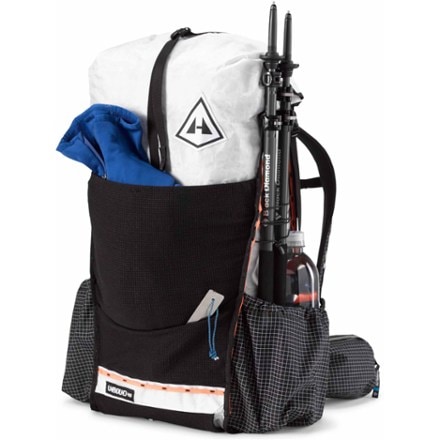 Hyperlite Mountain Gear Unbound 40 Pack Accessories not included