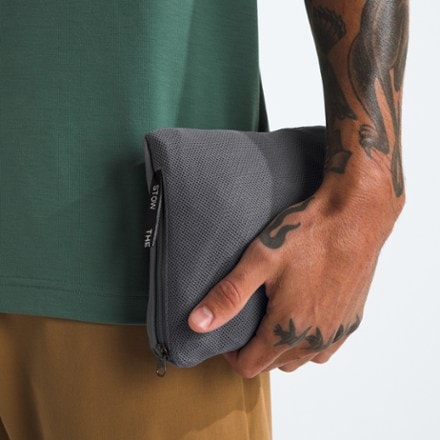 The North Face Rolling Sun Packable 7" Shorts - Men's 2