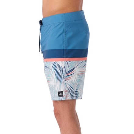 O'Neill Hyperfreak Heat Block 19" Board Shorts - Men's 2