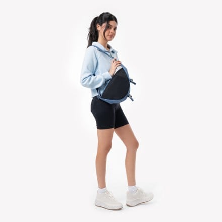 Sherpani Cross Link 6 L Sling Bag 4