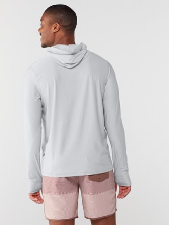 Vuori Uluwatu 24 Water Hoodie - Men's 2