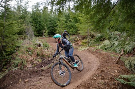 woman riding a best beginner mountain bike