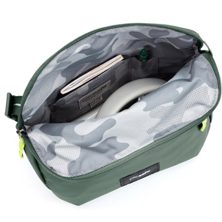 Pacsafe GO Anti-theft Saddle Crossbody 6