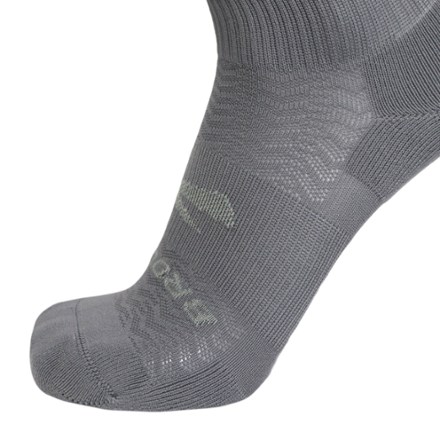 Brooks Run-In Crew Socks - 3 Pairs 9