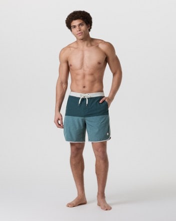 Vuori Cruise Board Shorts - Men's 18.5" Outseam 3