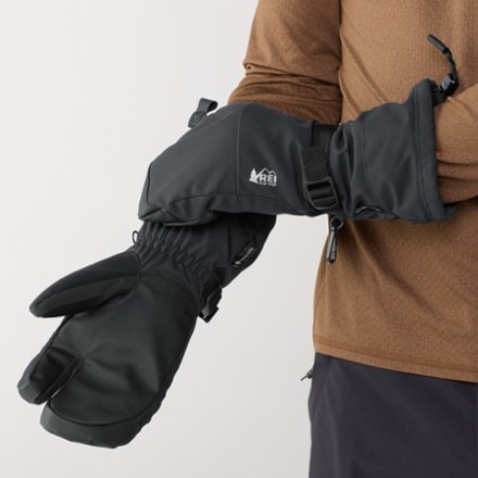 REI Co-op Gauntlet GTX Split-Finger Mittens 1