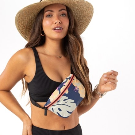 ALOHA Collection Mini Hip Pack 1