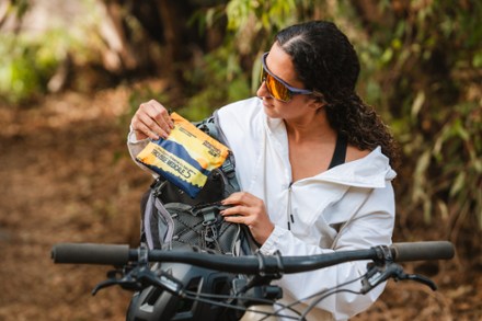 Adventure Medical Kits Ultralight/Watertight .5 Medical Kit 4