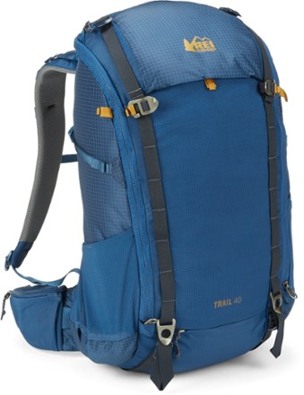 rei hiking pack