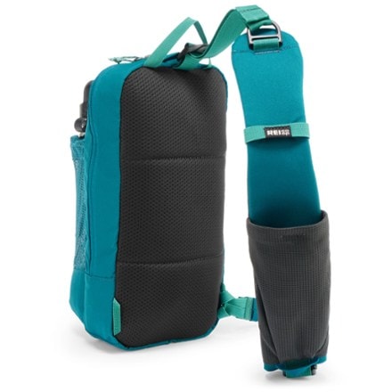 REI Co-op Trailmade Hydration Sling 4