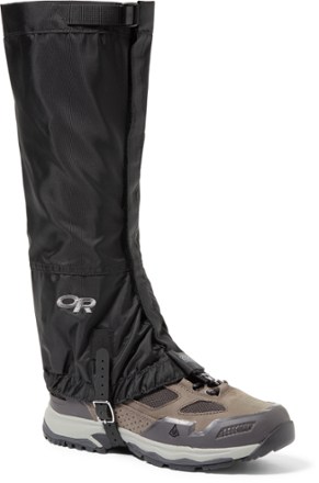 Best Gaiters for Snowshoeing, Hiking & More