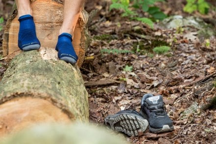 Location Image for Run No-Show Tab Ultralightweight Cushion Socks - Men's