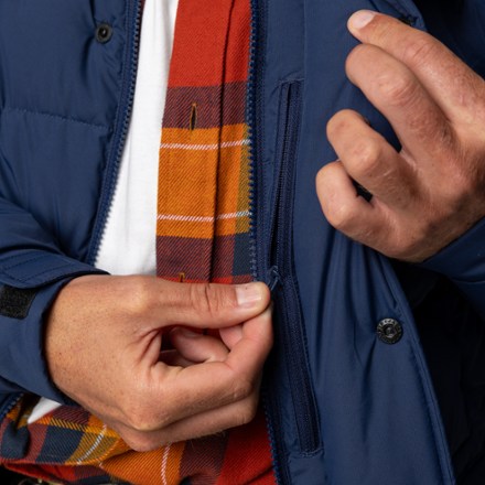 Finisterre Coastland Insulated Parka - Men's 7