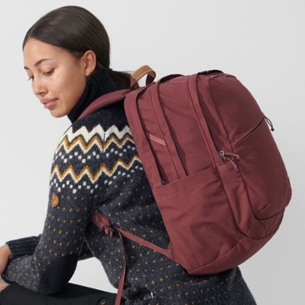 Fjallraven Raven 28 Pack 3