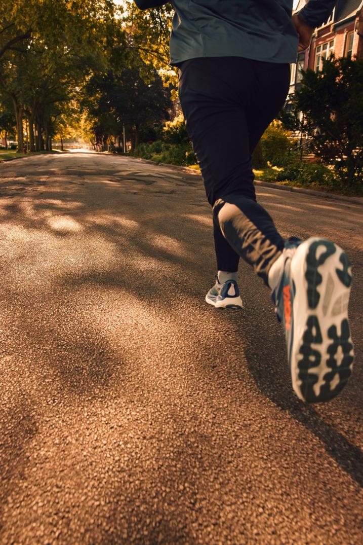 Location Image for Gaviota 6 Road-Running Shoes - Men's