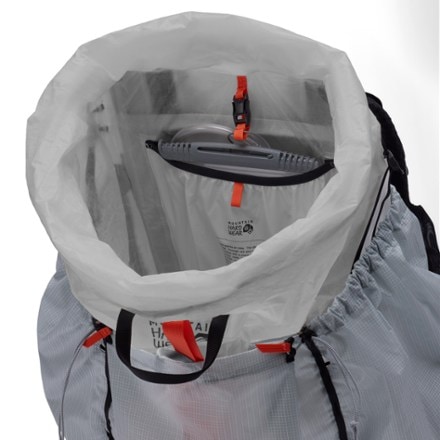 Mountain Hardwear Alakazam 60 Pack 10