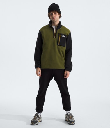 The North Face Yumiori Quarter-Zip Pullover - Men's 3