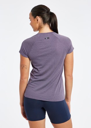 Oiselle Flyout Shirt - Women's 2