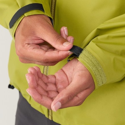 Arc'teryx Beta SL Jacket - Men's 8