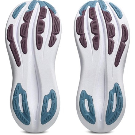 ASICS GEL-Nimbus 28 Road-Running Shoes - Women's 4