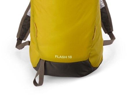 REI Co-op Flash 18 Pack 7