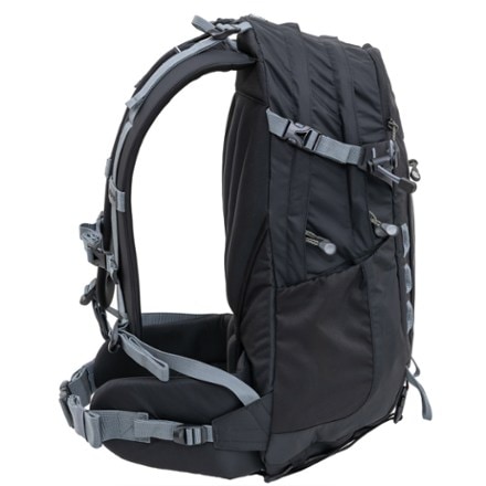 ALPS Mountaineering Solitude 24 Pack 3