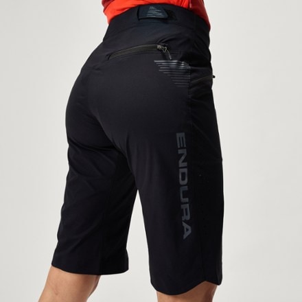 Endura SingleTrack Lite Bike Shorts - Women's 4