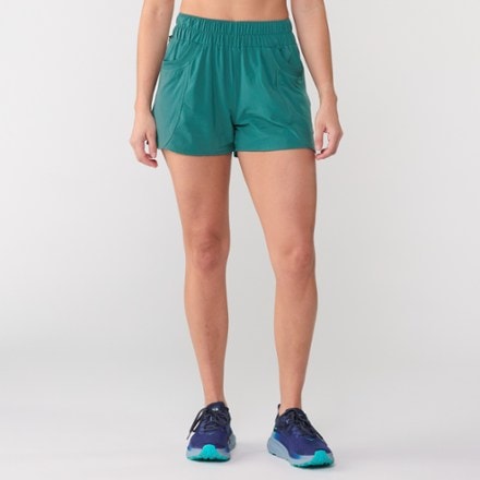 KUHL Vantage Trainer Shorts - Women's 1