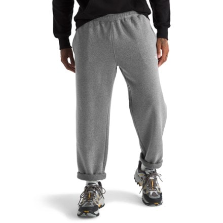 The North Face Evolution Straight Leg Sweatpants - Men's 1