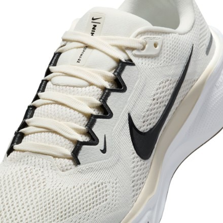 Nike Pegasus 41 Road-Running Shoes - Women's 6