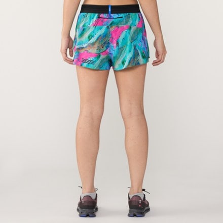 Janji AFO Middle 3" Shorts - Women's 2