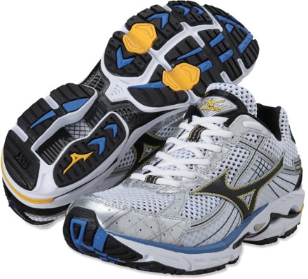 mizuno wave rider 15 running shoes