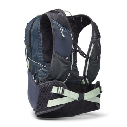 Black Diamond Pursuit 15L Pack - Women's 1