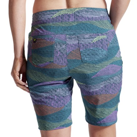 PEARL iZUMi Summit Shell Bike Shorts - Women's 2