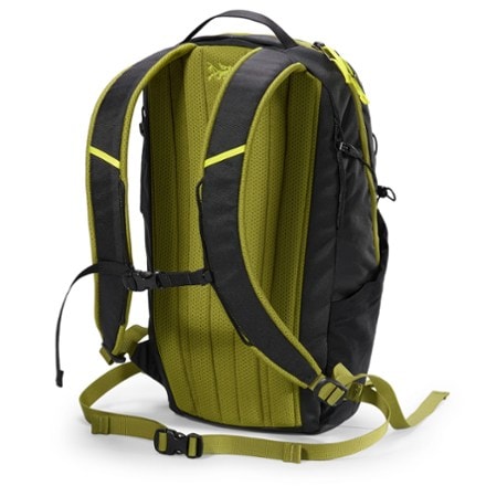 Arc'teryx Mantis 16 Pack 1