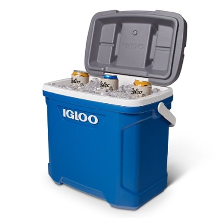 Igloo Latitude 30 Cooler - 30 qts. 3