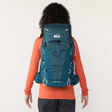 REI Co-op Traverse 35 Pack - Women's 1