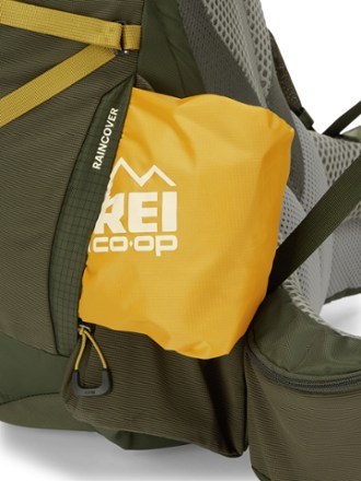 REI Co-op Traverse 60 Pack - Men's Raincover pocket