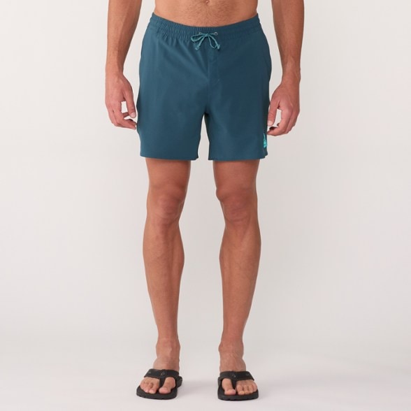 Model info: Height: 6'1" | Waist: 31" | Inseam: 32" | Wearing size: M