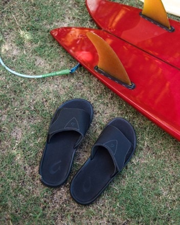 OluKai Nalu Slides - Men's 5