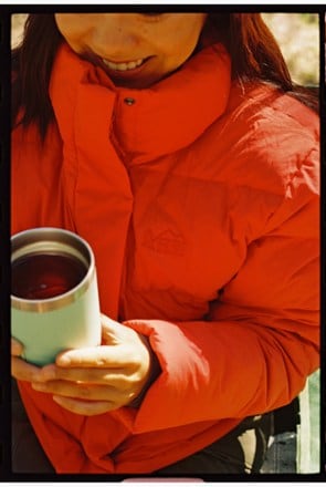 Location Image of color Rei Red