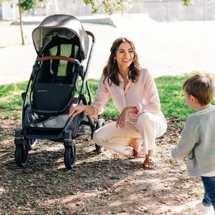 UPPAbaby Vista V3 Stroller 2