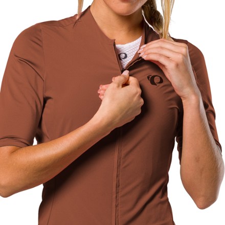 PEARL iZUMi Expedition Cycling Jersey - Women's 8