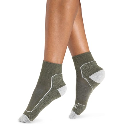 Icebreaker Hike+ Light Mini Socks - Women's 1