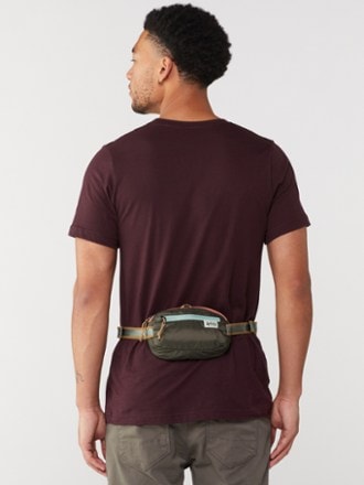 REI Co-op Stuff Travel Waist Pack 1