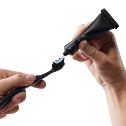 Matador Refillable Toothpaste Tubes - Set of 2 2