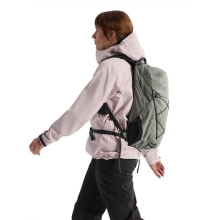 Arc'teryx Aerios 18 Pack 5