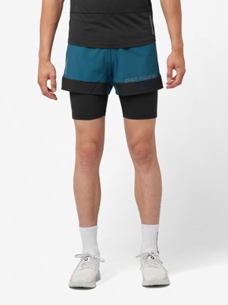 Salomon Cross 5.5" 2-in-1 Shorts - Men's 1