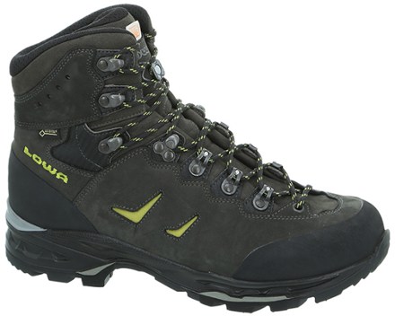 comfortable mens hiking boots